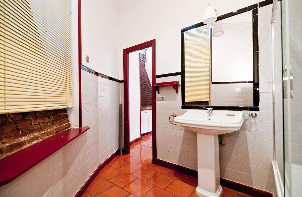 Apartamentos Madrid Retiro Rom bilde